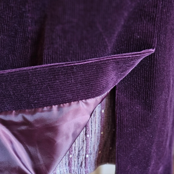Talbots women's corduroy blazer in Plum. Size 4 - Picture 7 of 10